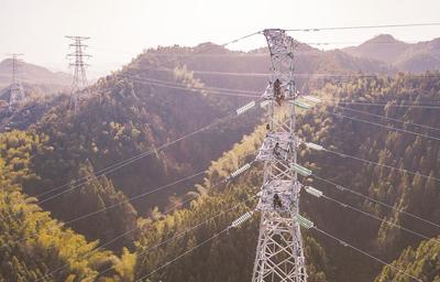 昌景黃高鐵祁門東牽引站供電工程進入收尾階段，為高鐵開通注入強勁動力